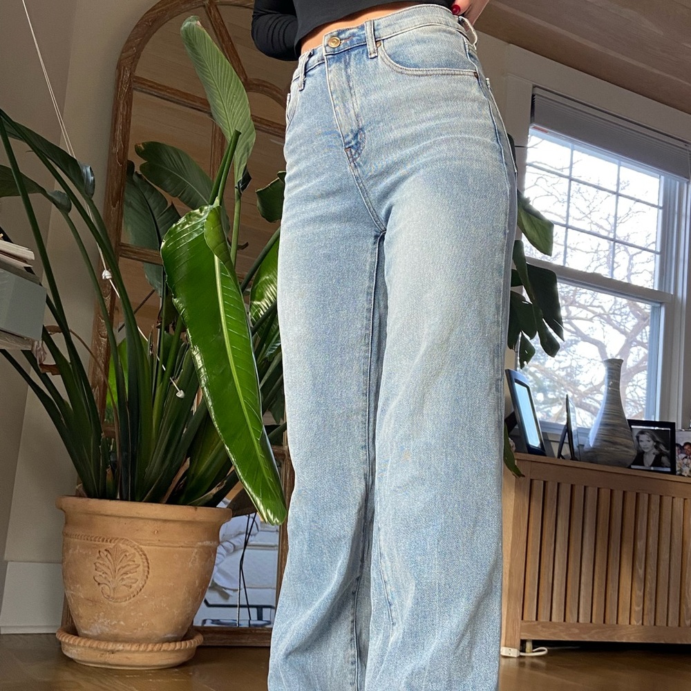 Fashion Nova Flare Jeans Size 27